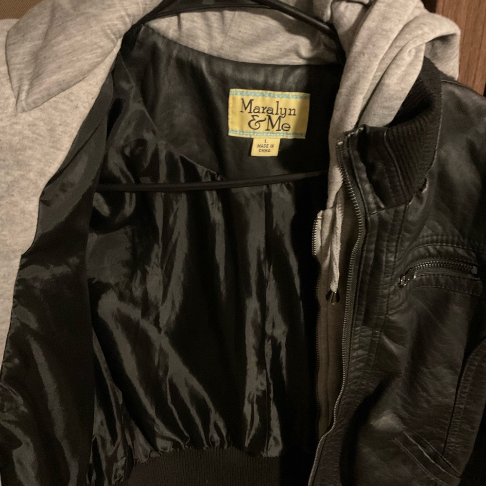 Jacket - Picture 4 of 4